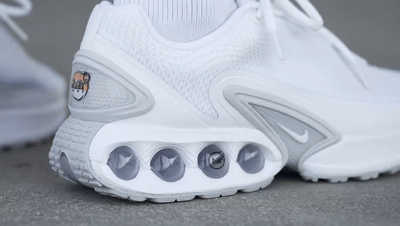 Nike Air Max Dn white θάλαμοι αέρα στη σόλα