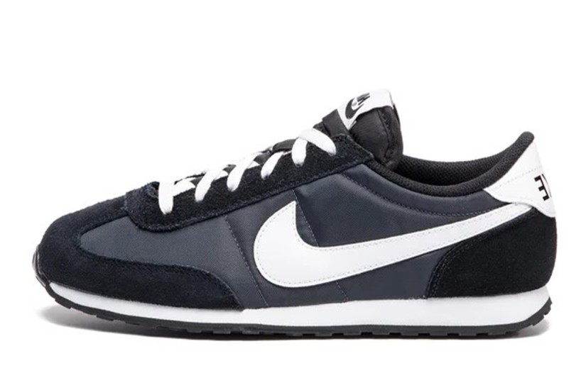 Nike Mach Runner Sneakers (303992 010)