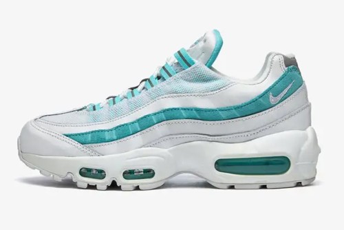 Nike Air Max 95 Sneakers (307960 115)
