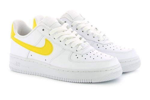 Nike Air Force 1 07 Sneakers (315115 150)