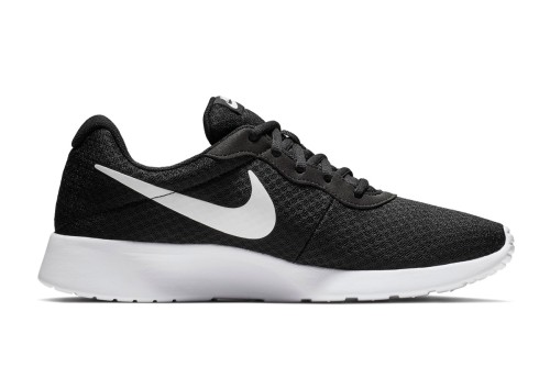 Nike Tanjun Sneakers (812654 011)