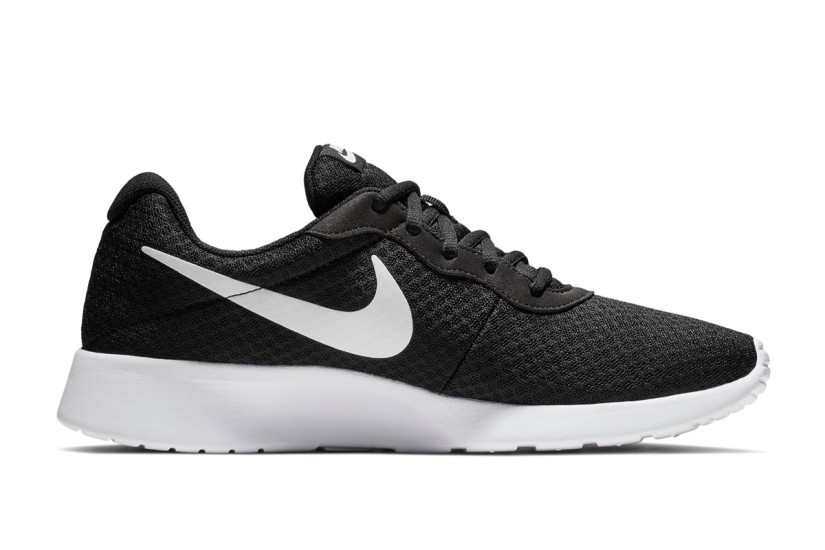 Nike Tanjun Sneakers (812654 011)