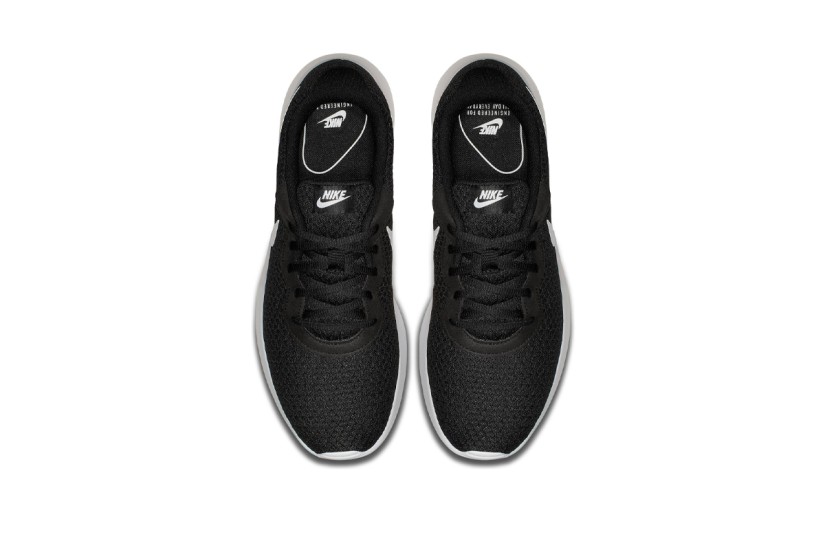 Nike Tanjun Sneakers (812654 011)