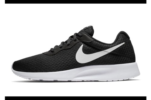 Nike Tanjun Sneakers (812654 011)