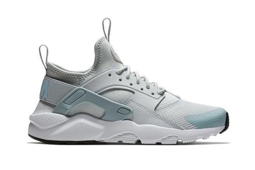 Nike Air Huarache Run Ultra Sneakers (847568 011)
