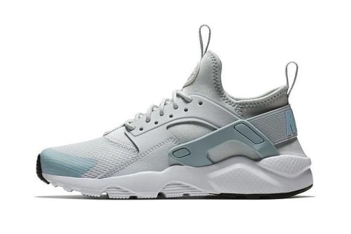 Nike Air Huarache Run Ultra Sneakers (847568 011)