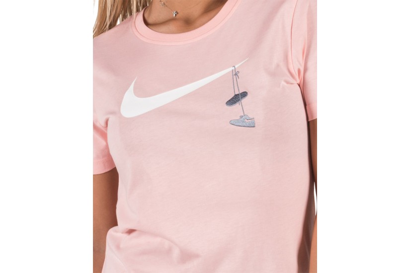 Nike Sportswear Swoosh Shoes Embroidered Γυναικείο Κοντομάνικο T-Shirt Ροζ