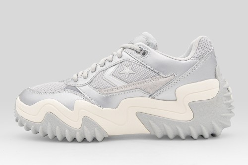 Converse Wave Motion Trainer Sneakers (A19129C)