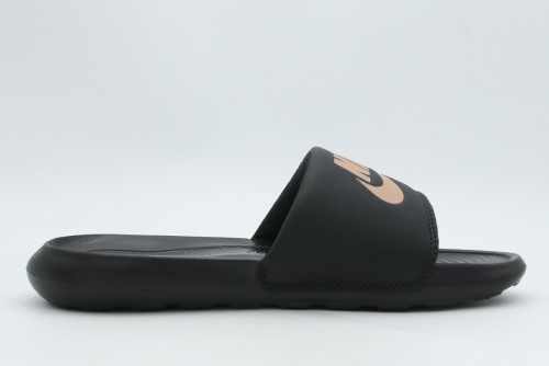 Nike Victori One Slide Παντόφλες (CN9677 001)