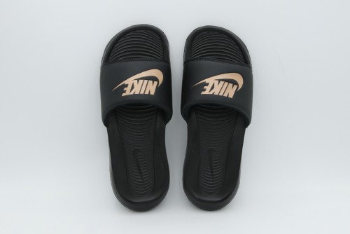 Nike Victori One Slide Παντόφλες (CN9677 001)