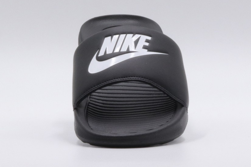 Nike Victori One Γυναικείες Παντόφλες Μαύρες