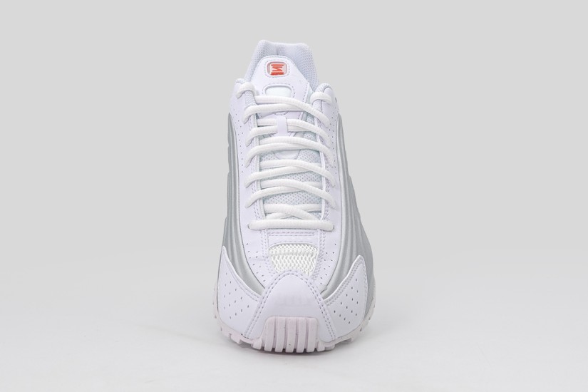 Nike Shox R4 Sneakers Λευκά, Ασημί