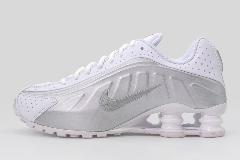 Nike Shox R4 Sneakers Λευκά, Ασημί