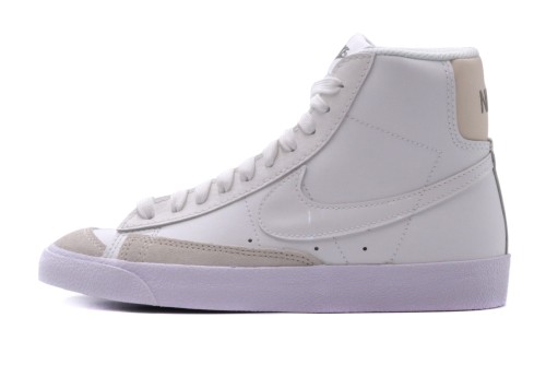 Nike Blazer Mid 77 Gs Sneakers (DA4086 104)
