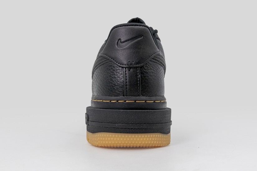 Nike Air Force 1 Luxe Sneakers (DB4109 001)