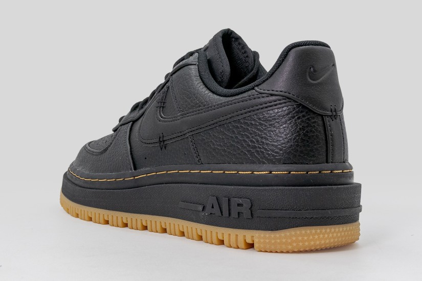 Nike Air Force 1 Luxe Sneakers (DB4109 001)