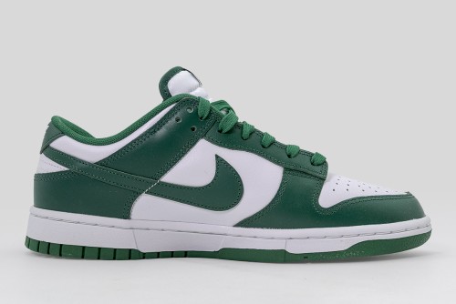 Nike Dunk Low Retro Sneakers (DD1391 101)