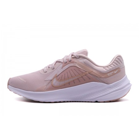 Nike Wmns Quest 5 Sneakers 