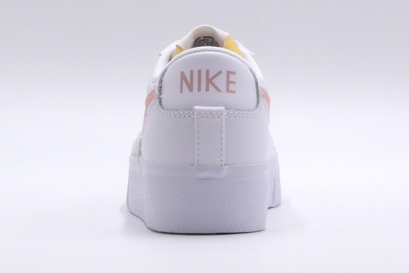 Nike Blazer Low Platform Γυναικεία Sneakers Λευκά, Ροζ