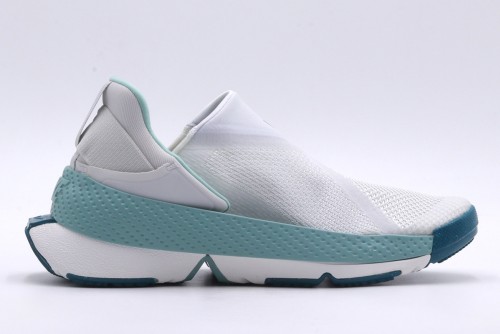 Nike Go Flyease Sneakers (DR5540 013)