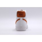 Nike Wmns Blazer Mid 77 Sneakers (DX8948 100)