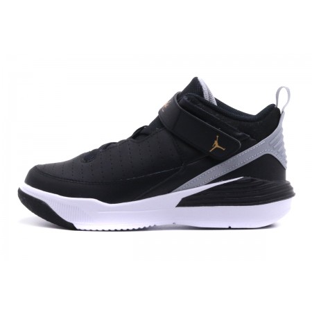 Jordan Max Aura 5 Αθλητικά Παπούτσια Μαύρα, Γκρι, Λευκά