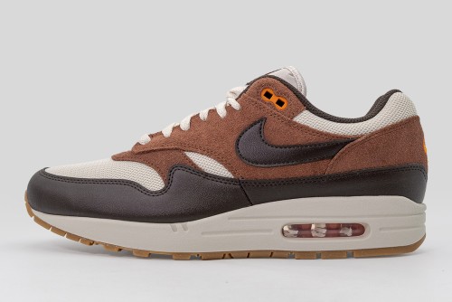 Nike Air Max 1 Essential Sneakers (FZ5808 108)