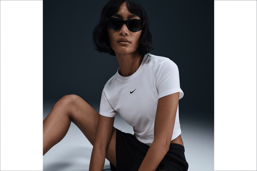 Nike Sportswear Chill Knit Cropped Γυναικείο Κοντομάνικο T-Shirt Λευκό