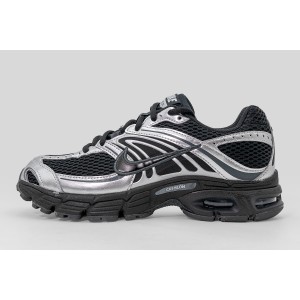 Nike Air Max Moto 2K Sneakers (HQ2056 007)
