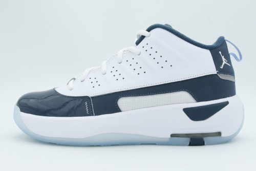 Jordan Max Aura 7 Sneakers (HQ2089 402)