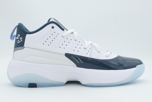 Jordan Max Aura 7 Sneakers (HQ2091 402)