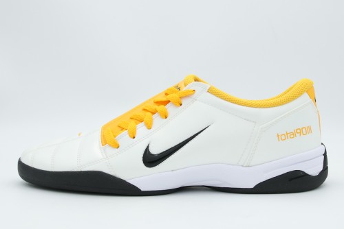 Nike Total 90 Sneakers (HQ2851 101)