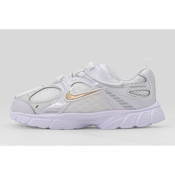 Nike V5 Rnr Sneakers (HQ6413 104)
