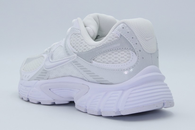 Nike V5 RNR Sneakers Λευκά