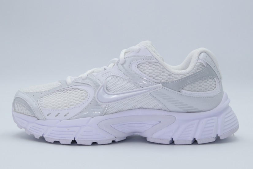 Nike V5 RNR Sneakers Λευκά