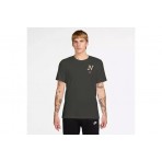 Nike Sportswear Club Neo Varsity Ανδρικό Κοντομάνικο T-Shirt Χακί