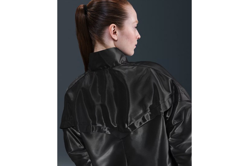 Nike Sportswear Windrunner Shine Γυναικείο Αντιανεμικό Μπουφάν Μαύρο