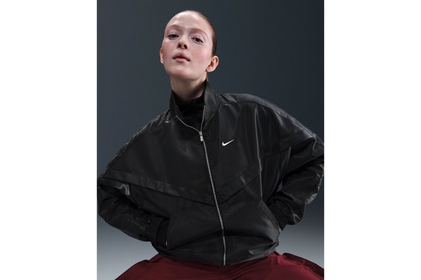 Nike Sportswear Windrunner Shine Γυναικείο Αντιανεμικό Μπουφάν Μαύρο
