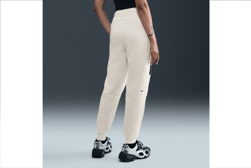 Nike Sportswear Tech Fleece Παντελόνι Φόρμας Γυναικείο (HV6779 133)