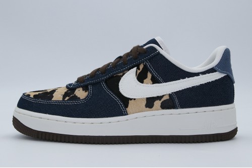 Nike Air Force 1 07 Sneakers (IB3674 400)