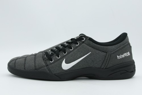 Nike Total 90 Premium Sneakers (IH3585 001)