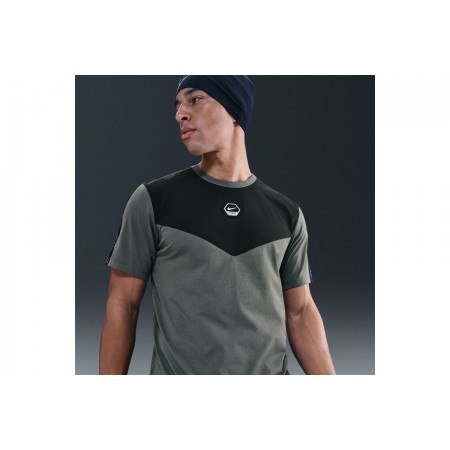 Nike Sportswear Club Dri-FIT Ανδρικό Κοντομάνικο T-Shirt