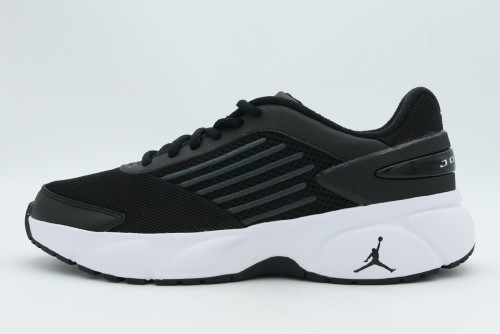 Jordan Trunner Flow Sneakers (IQ7693 003)