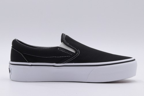 Vans Classic Slip-On P Sneakers (VN00018EBLK1)