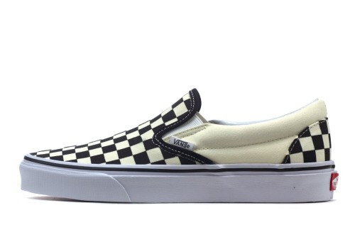 Vans Classic Slip-On Sneakers (VN000EYEBWW1)