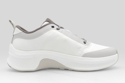 Calvin Klein Emblem Logo Chunky Runner Sneakers (YM0YM01456 02T)