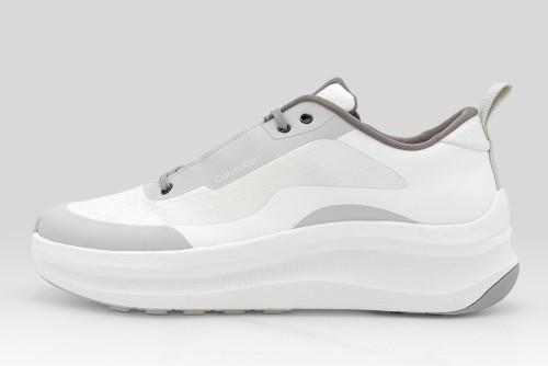 Calvin Klein Emblem Logo Chunky Runner Sneakers (YM0YM01456 02T)