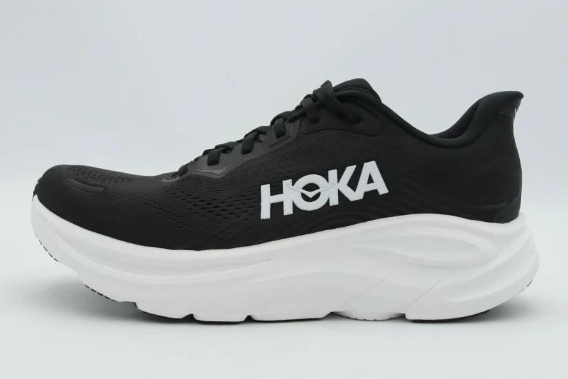 Hoka One One Clifton 11 Ανδρικά Αθλητικά Παπούτσια για Τρέξιμο Μαύρα, Λευκά