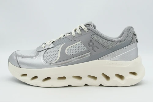 On Cloudtilt Arc Sneakers (3MG30333228)