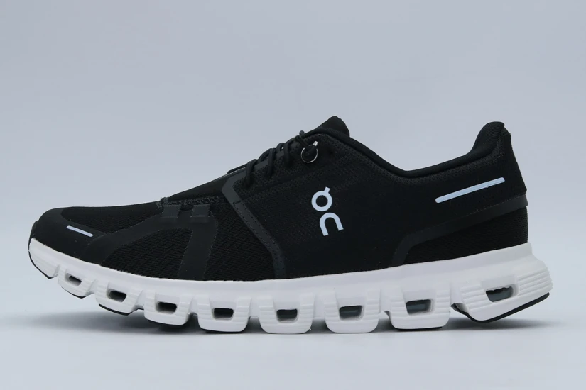On Cloud 6 Sneakers Μαύρα, Λευκά